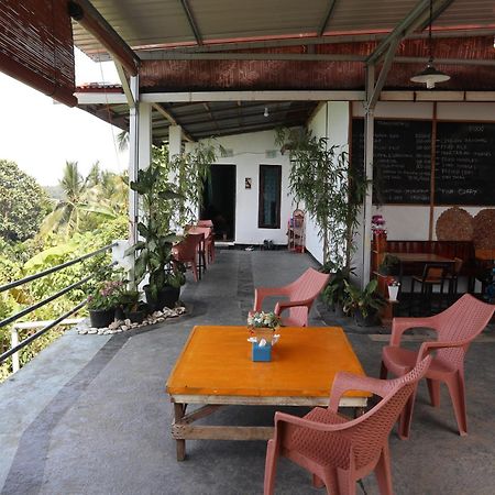 The View Padang, Amazing View, 8 Mins Mentawai Fast Ferry, Cold Beer,Close To Restaurants المظهر الخارجي الصورة