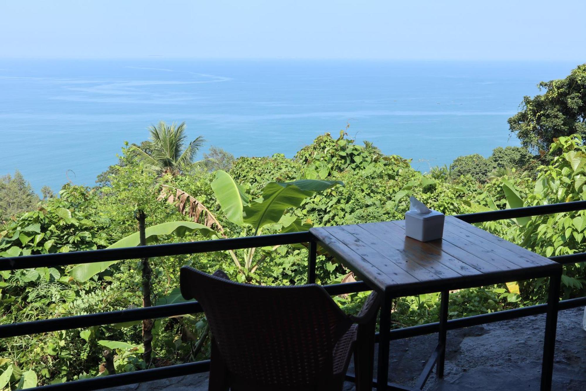 The View Padang, Amazing View, 8 Mins Mentawai Fast Ferry, Cold Beer,Close To Restaurants المظهر الخارجي الصورة